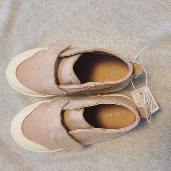 9T old navy pink ankle boots brand new with tags! - Picture 2 of 4